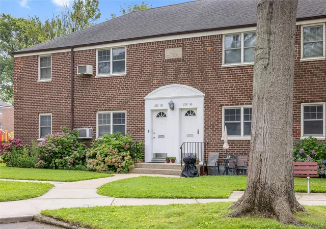 Condo for sale at 252-38 60th Avenue #L 591, New York, NY 11362 | MLS# 1025525