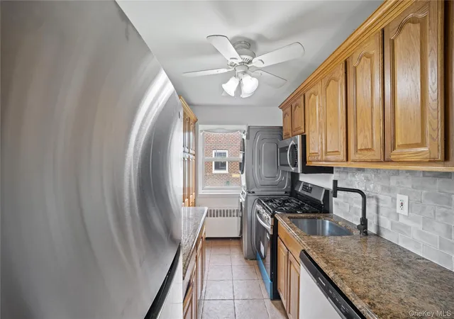 Photo 2 of House for sale at 252-38 60th Avenue #L 591, New York, NY 11362 | MLS# 1025525 | Listing updated on 2026-09-24