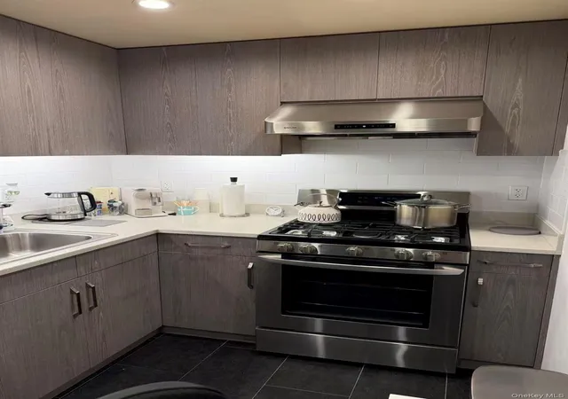 Photo 3 of Condo for sale at 14438 35th Avenue #3B, Flushing, NY 11354 | MLS# 1025528 | Listing updated on 2026-08-28