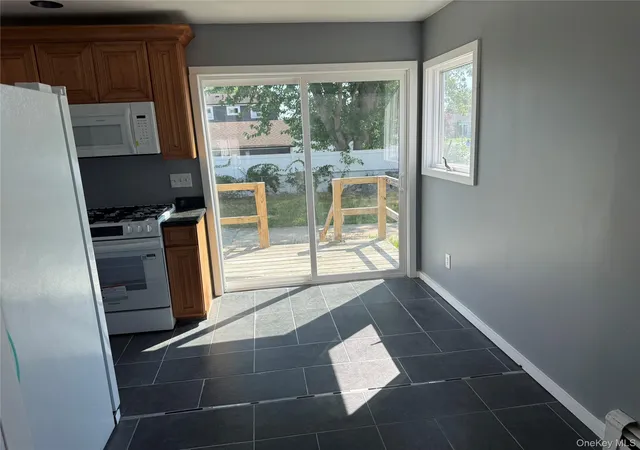 5th image of 49 Noble St, North Babylon, NY 11703 | MLS# 1025541