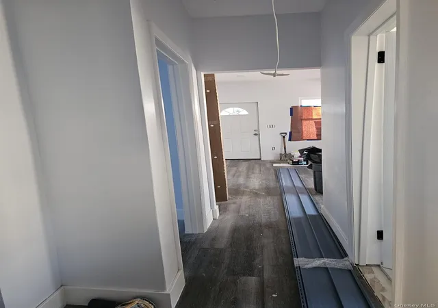 Photo 4 of Single family home for sale at 194 Beach 25th St, Far Rockaway, NY 11691 | MLS# 1025580 | Listing updated on 2026-08-25