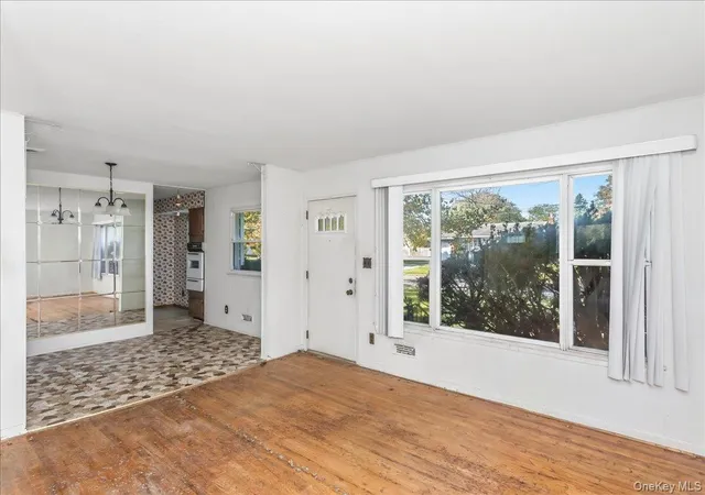 Photo 3 of Single family home for sale at 1619 Brightshore Blvd, Islip, NY 11706 | MLS# 1025583 | Listing updated on 2026-10-27