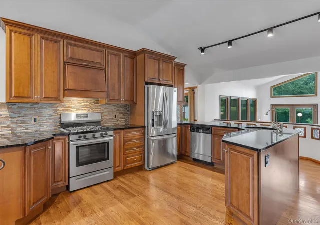 Photo 3 of Sale Pending at 517 Ocean Ave, Islip, NY 11769 | MLS# 1025588 | Listing updated on 2026-08-01
