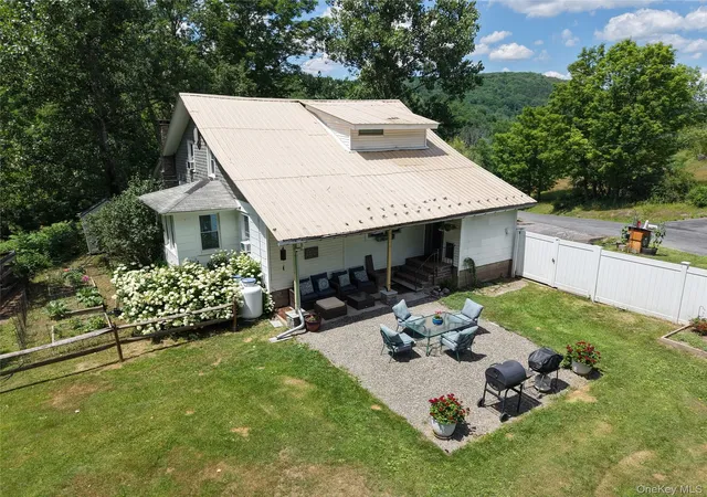 2nd image of 46 Batavia Heights Circle Rd, Middletown, NY 12455 | MLS# 1025604