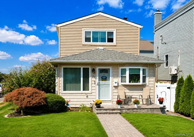 1st image of 29 Milton Rd, Babylon, NY 11702 | MLS# 1025627