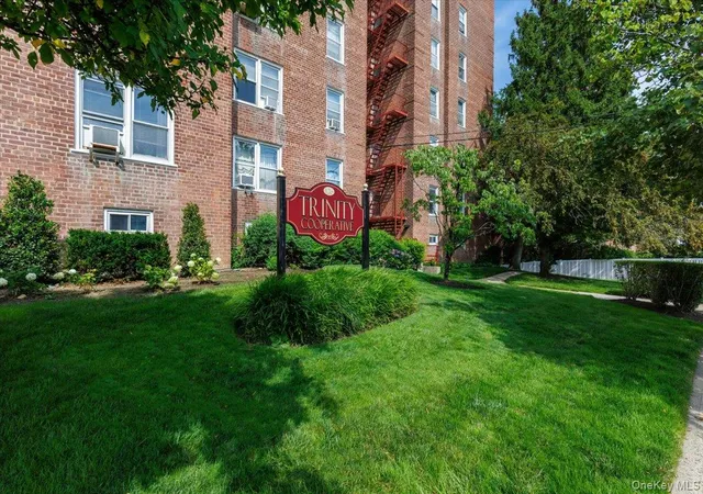 2nd image of 126 Church St #6C, New Rochelle, NY 10805 | MLS# 1025650