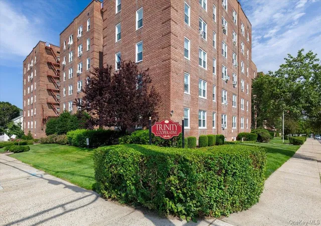 Photo 3 of Condo for sale at 126 Church St #6C, New Rochelle, NY 10805 | MLS# 1025650 | Listing updated on 2026-08-25