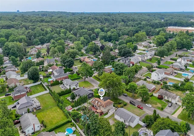 31st image of 5 Delaware Ave, Smithtown, NY 11725 | MLS# 1025656