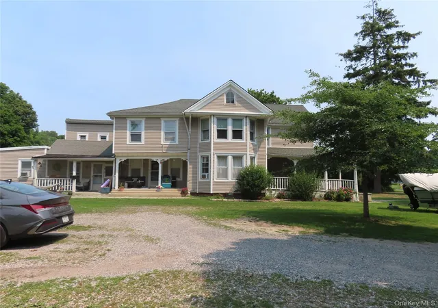 Photo 3 of Sale Pending at 26 Rollstone Ave, West Sayville, NY 11796 | MLS# 1025666 | Listing updated on 2026-09-02
