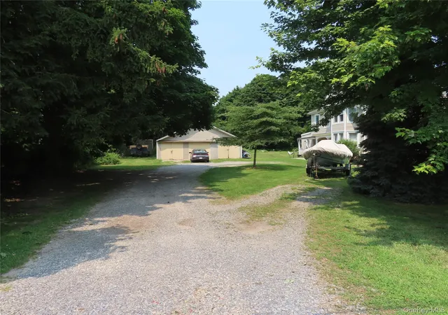 Photo 4 of Sale Pending at 26 Rollstone Ave, West Sayville, NY 11796 | MLS# 1025666 | Listing updated on 2026-09-02
