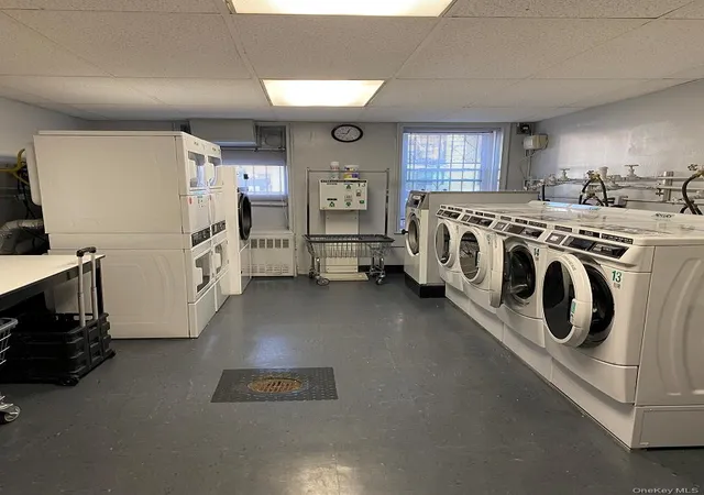2nd image of 625 Gramatan Ave, Mount Vernon, NY 10552