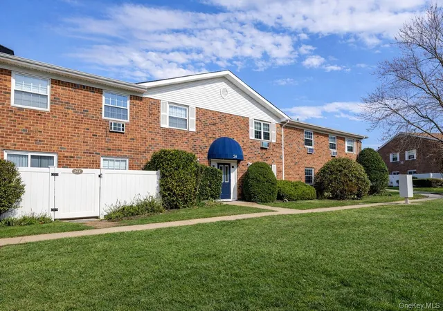1st image of 460 Old Town Rd #24-O, Port Jefferson Station, NY 11776 | MLS# 1025691