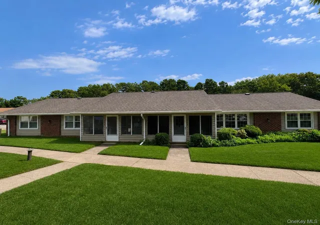 2nd image of 66 Enfield Ct #B, Brookhaven, NY 11961 | MLS# 1025693