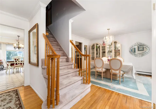 Photo 3 of Sale Pending at 15 Fairfields Ct, Huntington, NY 11746 | MLS# 1025698 | Listing updated on 2026-08-20