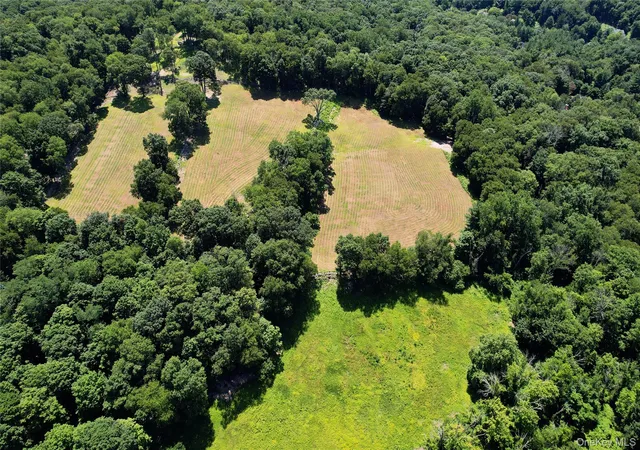 Photo 1 of Land for sale at 725 Croton Lake Rd, Bedford, NY 10549 | MLS# 1025714 | Listing updated on 2026-08-06