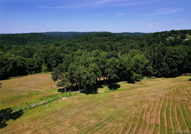 Photo 4 of Land for sale at 725 Croton Lake Rd, Bedford, NY 10549 | MLS# 1025714 | Listing updated on 2026-08-06