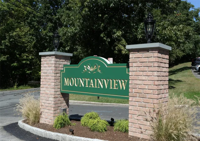 3rd image of 597 Sierra Vista Ln, Valley Cottage, NY 10989 | MLS# 1025722