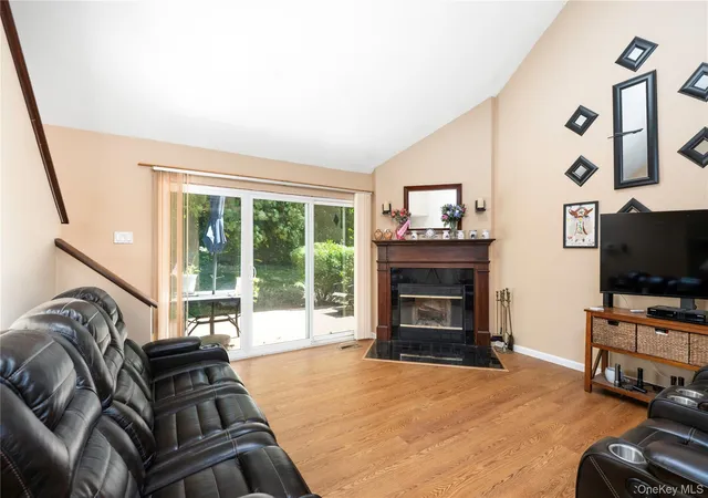 Photo 2 of Single family home for sale at 3501 Homestead Ct, Peekskill, NY 10566 | MLS# 1025735 | Listing updated on 2026-09-01
