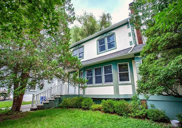 Photo 3 of Single family home for sale at 211 Pomeroy St, Peekskill, NY 10566 | MLS# 1025737 | Listing updated on 2026-10-08