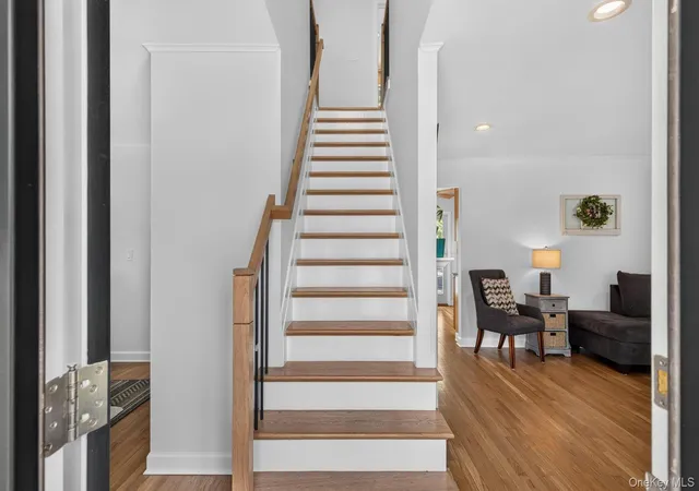 Photo 4 of Sale Pending at 292 N Alleghany Ave, Lindenhurst, NY 11757 | MLS# 1025758 | Listing updated on 2026-08-30