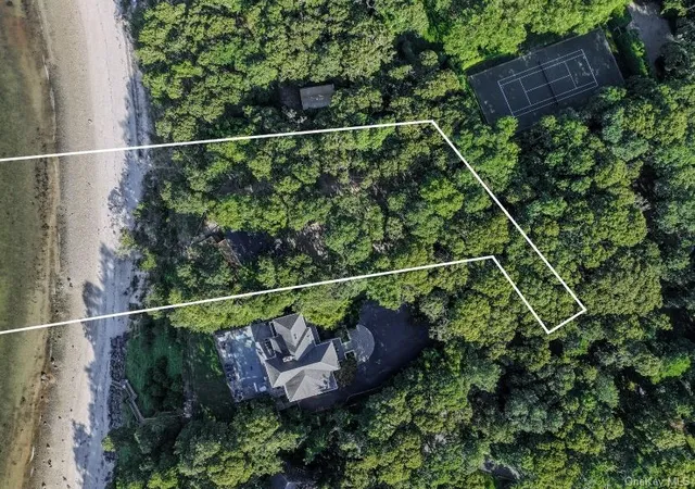 Photo 3 of Single family home for sale at 46 Red Cedar Point Rd, Southampton, NY 11946 | MLS# 1025760 | Listing updated on 2026-10-07