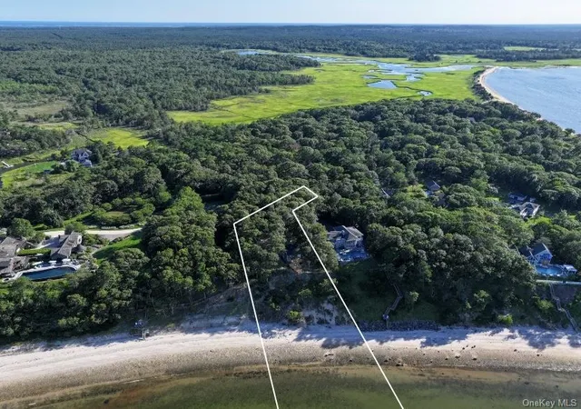 Photo 3 of Single family home for sale at 46 Red Cedar Point Rd, Southampton, NY 11946 | MLS# 1025760 | Listing updated on 2026-10-07