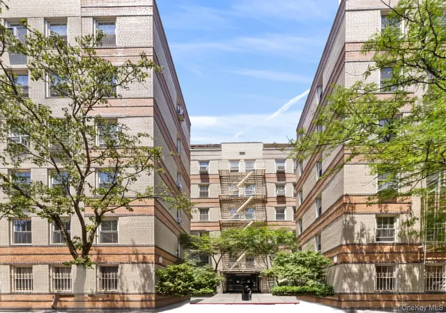 Photo 1 of Condo for sale at 75 Bank St #1B, New York, NY 10014 | MLS# 1025765 | Listing updated on 2026-09-14