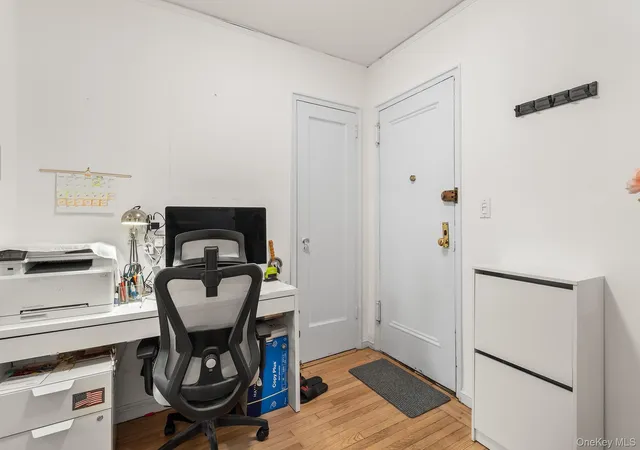Photo 3 of House for sale at 75 Bank St #1B, New York, NY 10014 | MLS# 1025765 | Listing updated on 2026-09-14