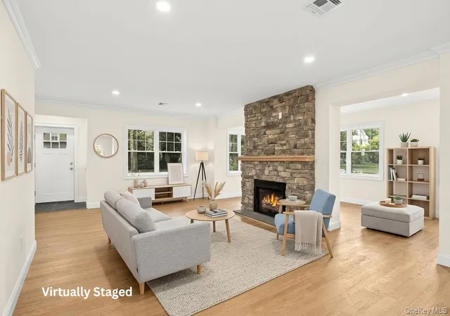 Photo 2 of Sale Pending at 78 Ontario Rd, North Hempstead, NY 11001 | MLS# 1025777 | Listing updated on 2026-10-08
