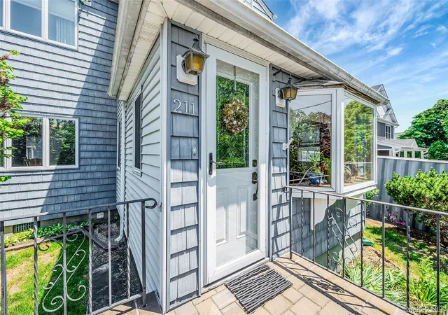 2nd image of 211 Saint Marks Pl, Hempstead, NY 11554 | MLS# 1025787