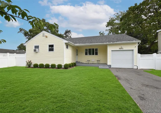 Photo 1 of Sale Pending at 15 Center Ave, Islip, NY 11706 | MLS# 1025795 | Listing updated on 2026-10-05