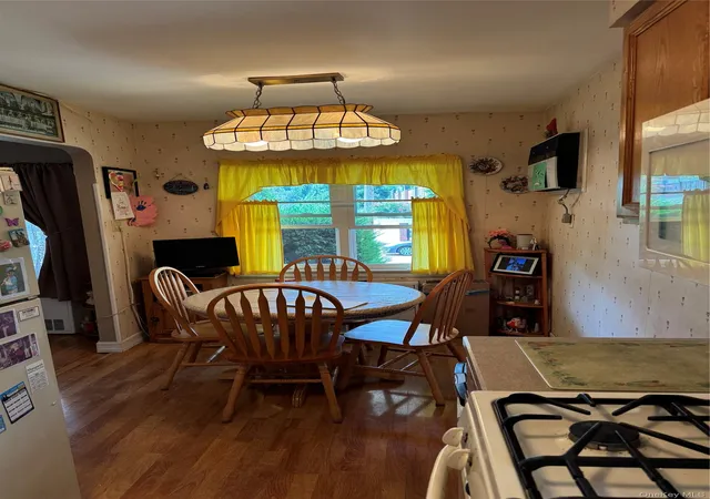 Photo 3 of Single family home for sale at 8607 77th Avenue, New York, NY 11385 | MLS# 1025803 | Listing updated on 2026-09-14