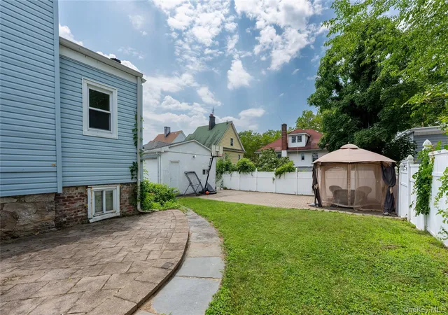 Listing Photo 2 - Condo for sale in building located at 332 S 4th Ave, Mount Vernon, NY 10550 - Unit #