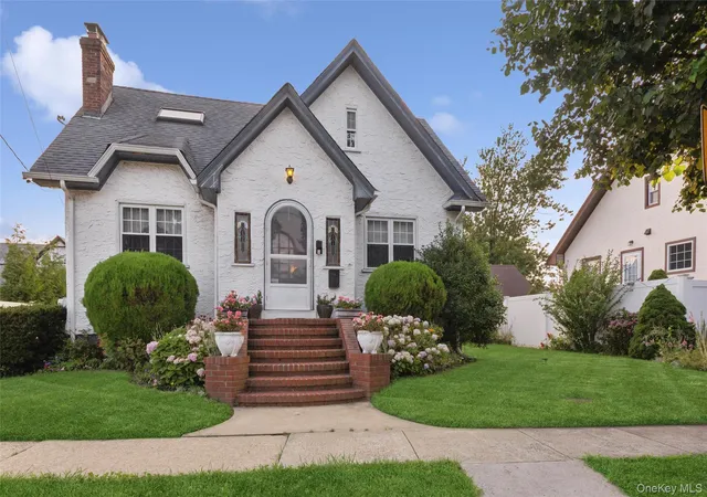 Photo 2 of Single family home for sale at 80 Dobson Ave, Hempstead, NY 11566 | MLS# 1025809 | Listing updated on 2026-10-08