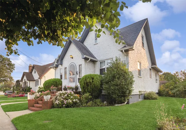 Photo 3 of Single family home for sale at 80 Dobson Ave, Hempstead, NY 11566 | MLS# 1025809 | Listing updated on 2026-10-08