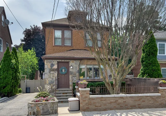 Single family home for sale at 170 Trenchard St, Yonkers, NY 10704 | MLS# 1025823