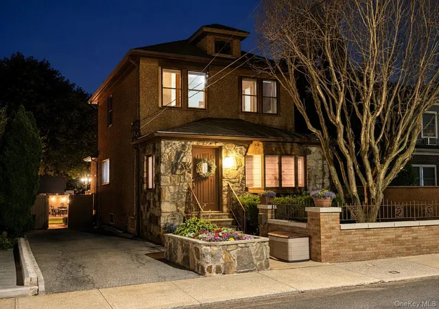 Photo 3 of Sale Pending at 170 Trenchard St, Yonkers, NY 10704 | MLS# 1025823 | Listing updated on 2026-09-24