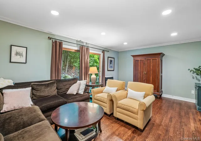 Photo 4 of Sale Pending at 239 Parkside Dr, Ramapo, NY 10901 | MLS# 1025833 | Listing updated on 2026-09-01