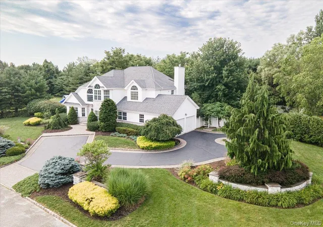 5th image of 6 Arborvitae Ln, Brookhaven, NY 11764 | MLS# 1025846