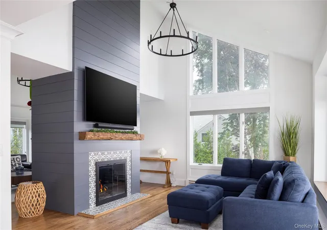 Photo 4 of Single family home for sale at 37 Soundview Dr, Brookhaven, NY 11786 | MLS# 1025848 | Listing updated on 2026-09-08
