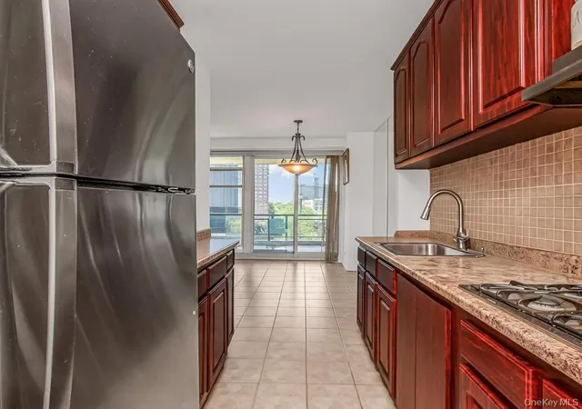 4th image of 875 Morrison Ave #6B, Bronx, NY 10473 | MLS# 1025849