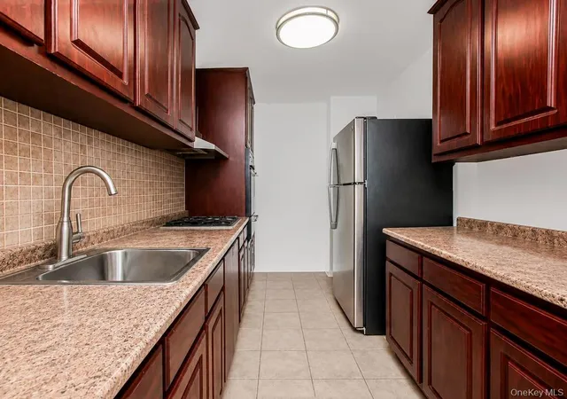 5th image of 875 Morrison Ave #6B, Bronx, NY 10473 | MLS# 1025849