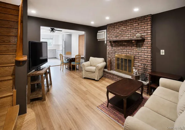 Photo 4 of Single family home for sale at 27 Avondale St, Hempstead, NY 11581 | MLS# 1025859 | Listing updated on 2026-08-26