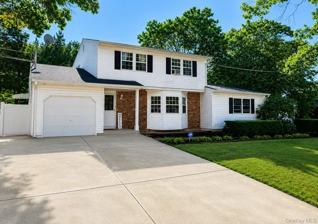 Photo 2 of Sale Pending at 250 Clarice Blvd, Islip, NY 11741 | MLS# 1025865 | Listing updated on 2026-09-12