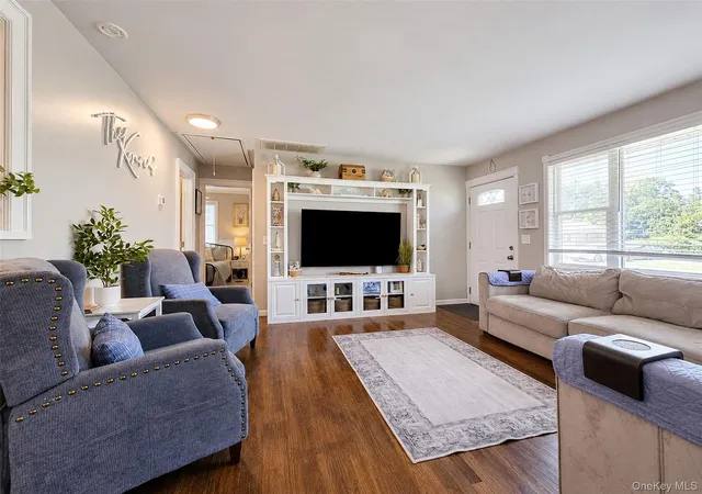 Photo 2 of Sale Pending at 8 Harrison St, Brookhaven, NY 11772 | MLS# 1025868 | Listing updated on 2026-08-12