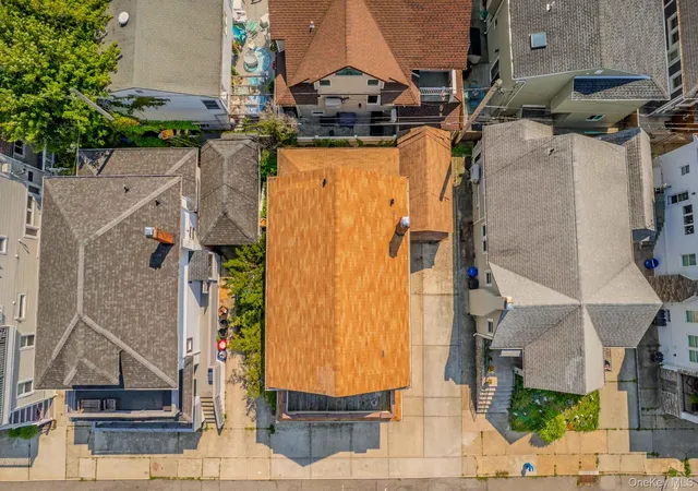 Photo 24 of Single family home for sale at 124 Roosevelt Blvd, Long Beach, NY 11561 | MLS# 1025876 | Listing updated on 2026-08-15