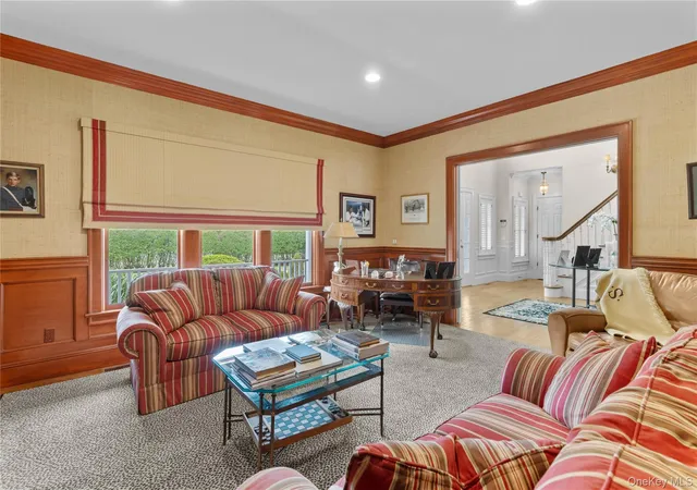 Photo 3 of Single family home for sale at 42 Jessup Ln, Southampton, NY 11978 | MLS# 1025877 | Listing updated on 2026-10-05