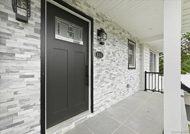2nd image of 616 Harless Pl, Hempstead, NY 11552 | MLS# 1025880