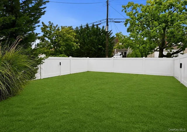 31st image of 616 Harless Pl, Hempstead, NY 11552 | MLS# 1025880
