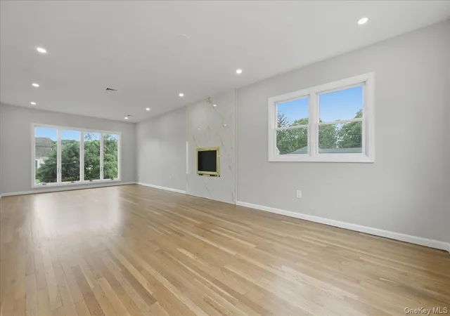 Photo 4 of Single family home for sale at 616 Harless Pl, Hempstead, NY 11552 | MLS# 1025880 | Listing updated on 2026-08-05